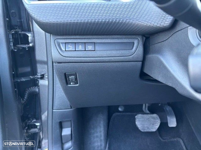 Peugeot 2008 1.6 e-HDi Allure 2-Tronic - 21