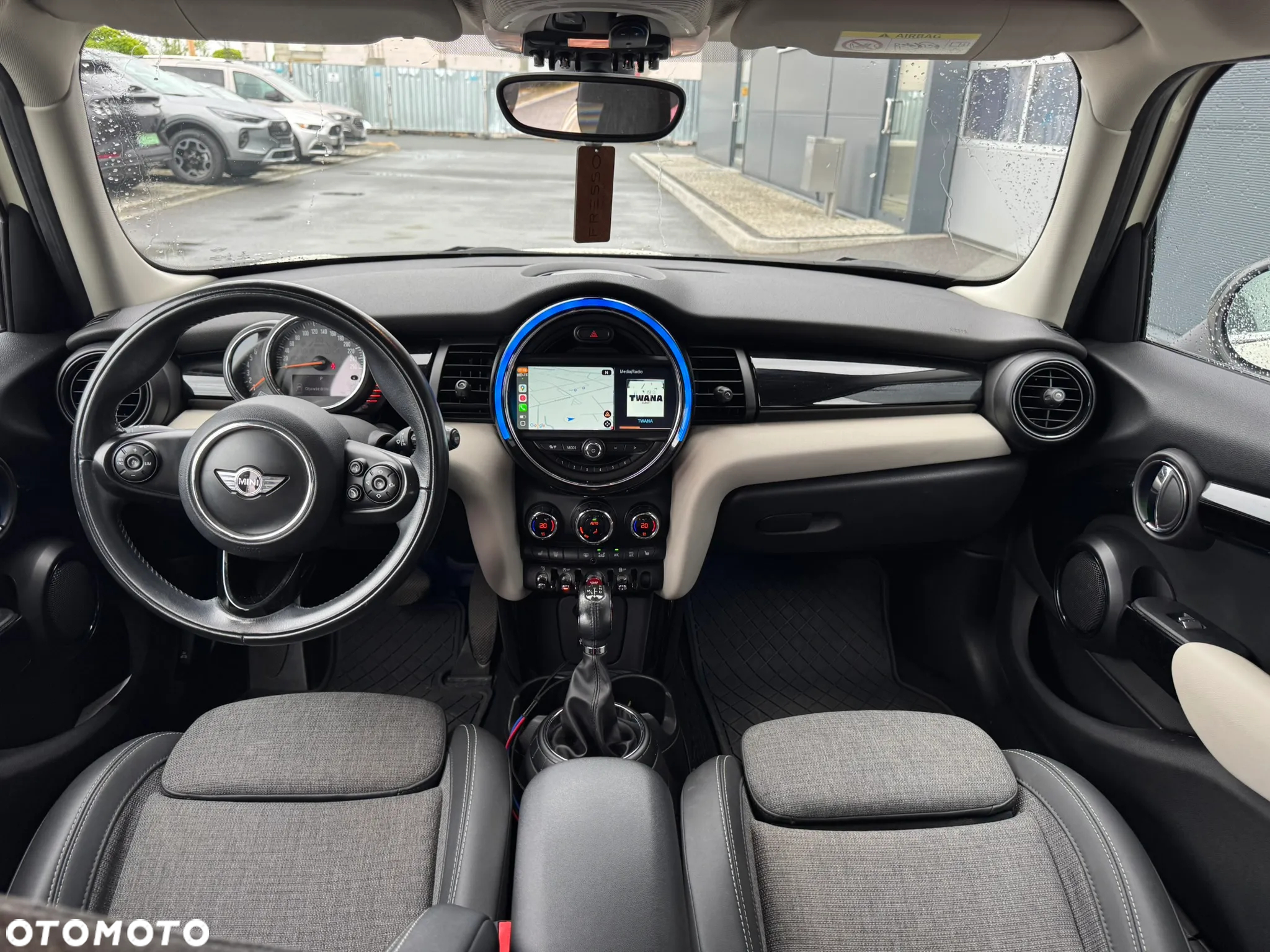 MINI Cooper Standard - 9