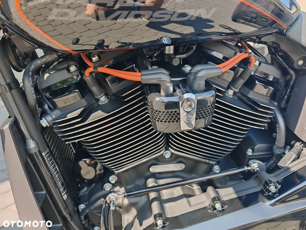 Harley-Davidson Softail FXDR - 22