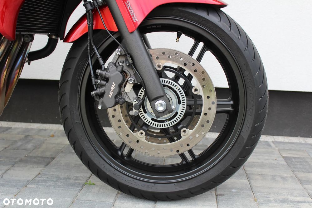 Honda CBF - 22