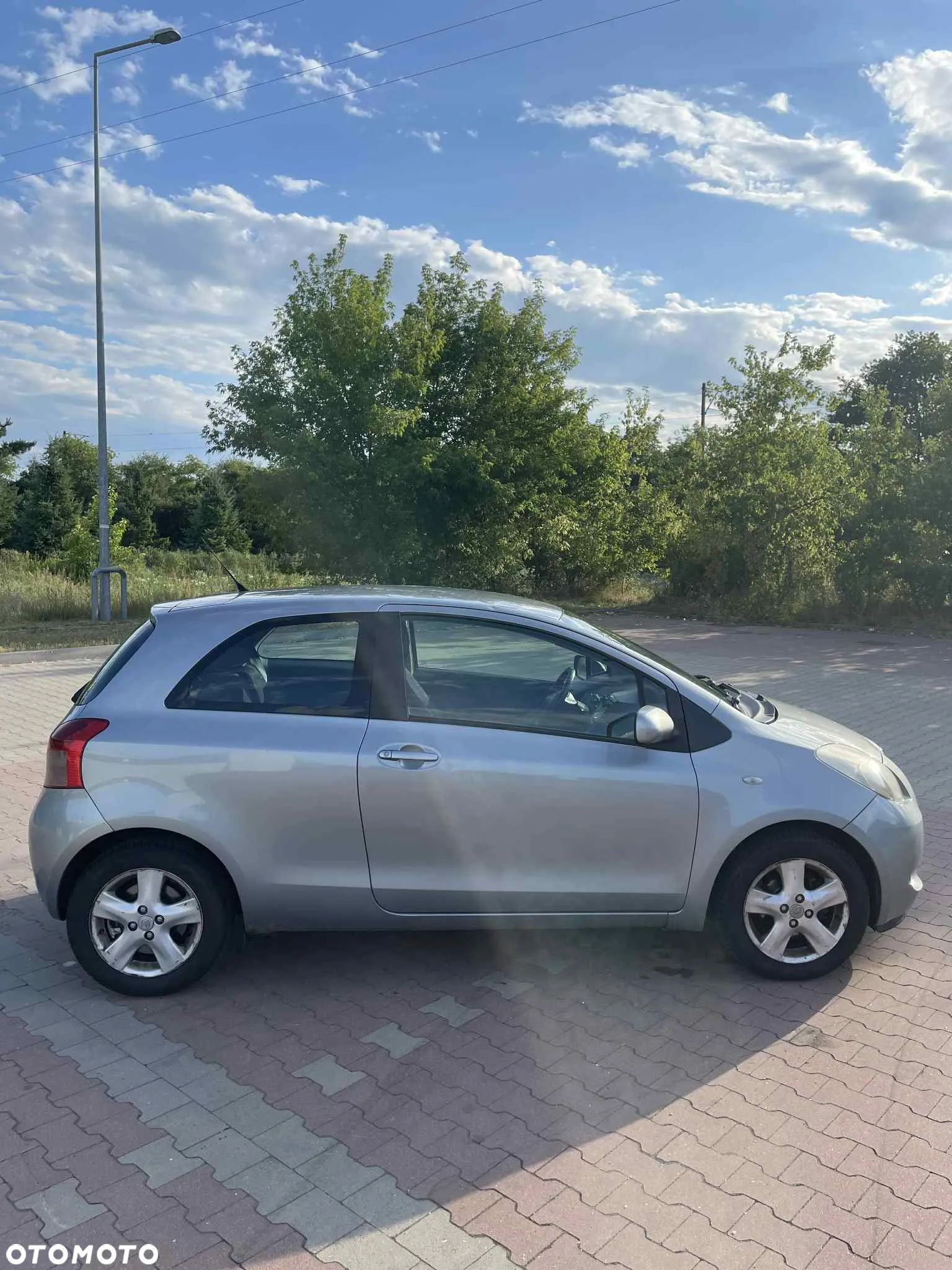 Toyota Yaris - 4