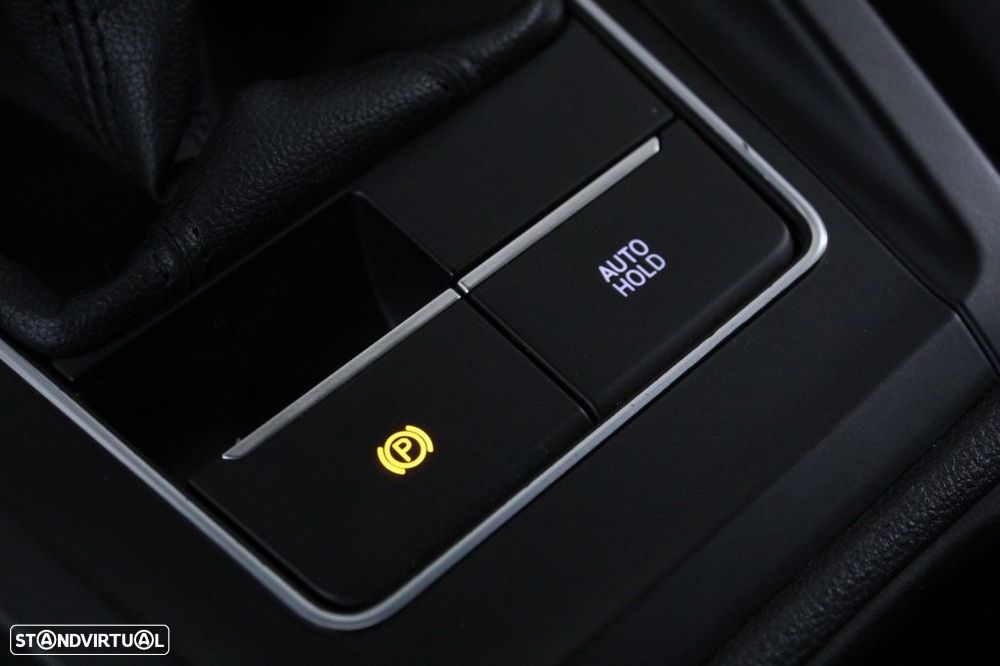 VW Golf 1.0 TSI Life - 23