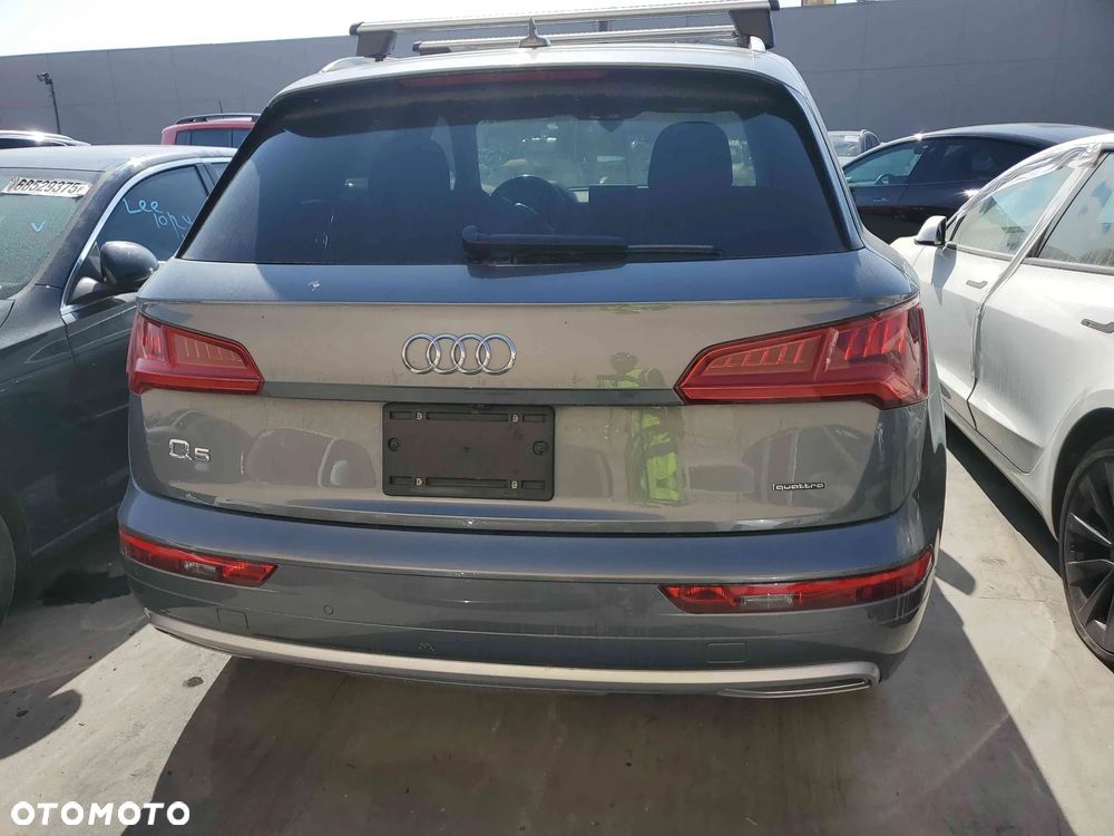 Audi Q5 2.0 TFSI quattro S tronic design - 9