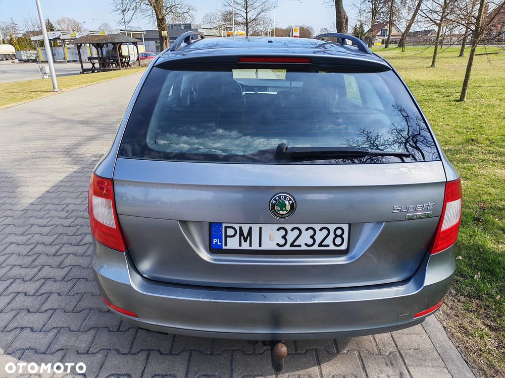 Skoda Superb 1.6 TDI Active Greenline - 6