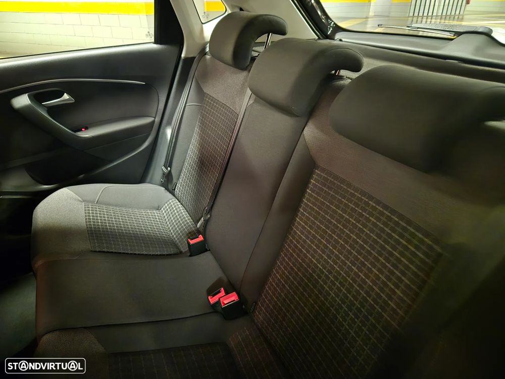VW Polo 1.0 Confortline - 25