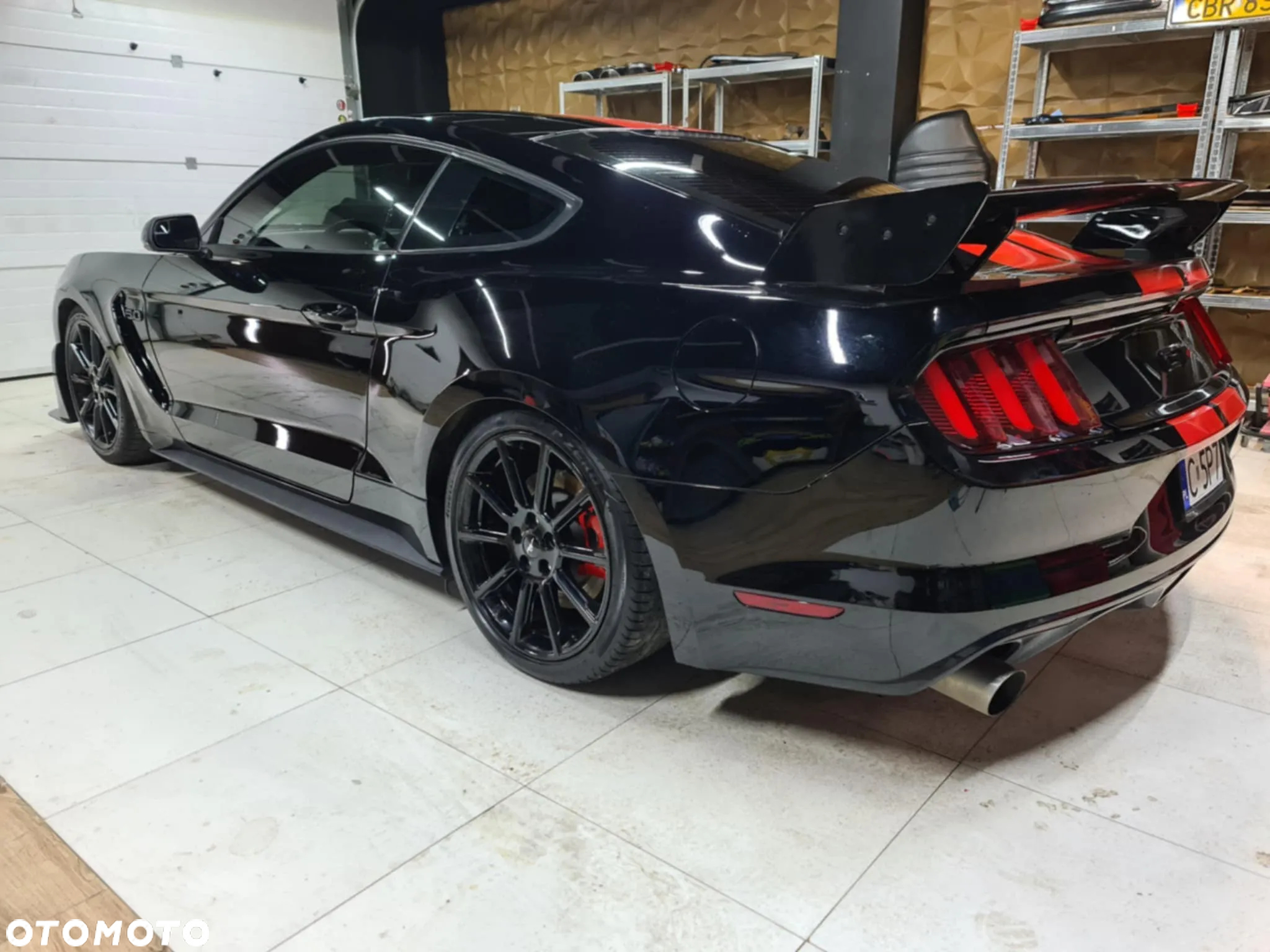 Ford Mustang - 8