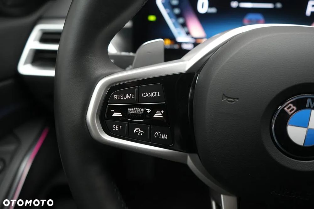 BMW Seria 3 320i M Sport - 10