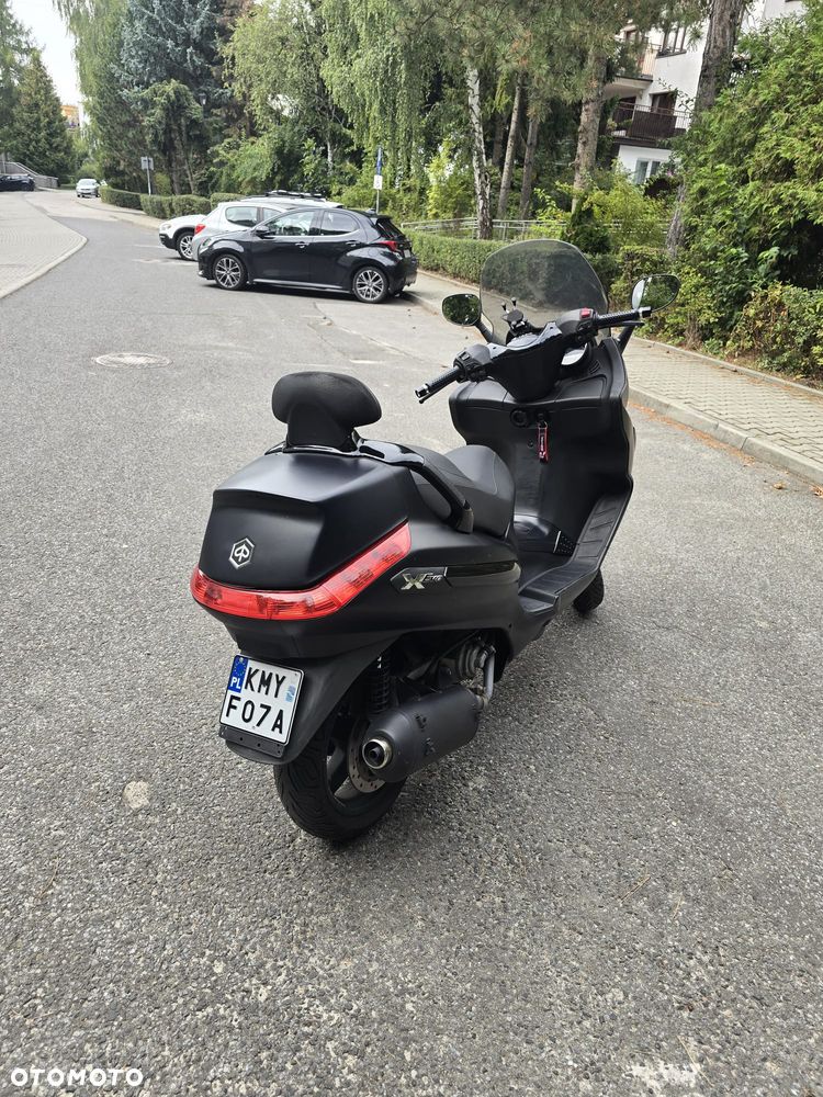 Piaggio Xevo - 4