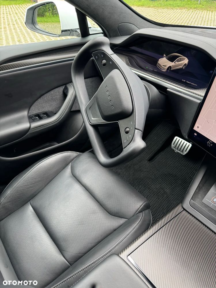 Tesla Model S Plaid - 11