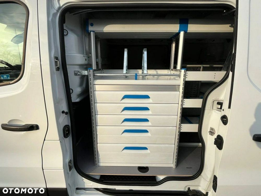 Renault Trafic - 18