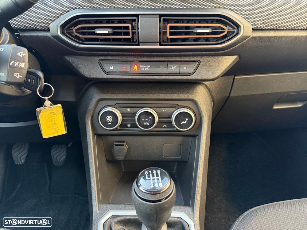 Dacia Sandero - 11