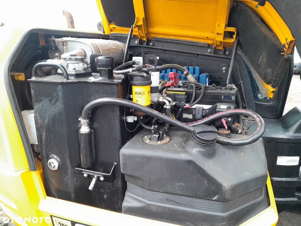 JCB 86C-12018R 8 TON - 21