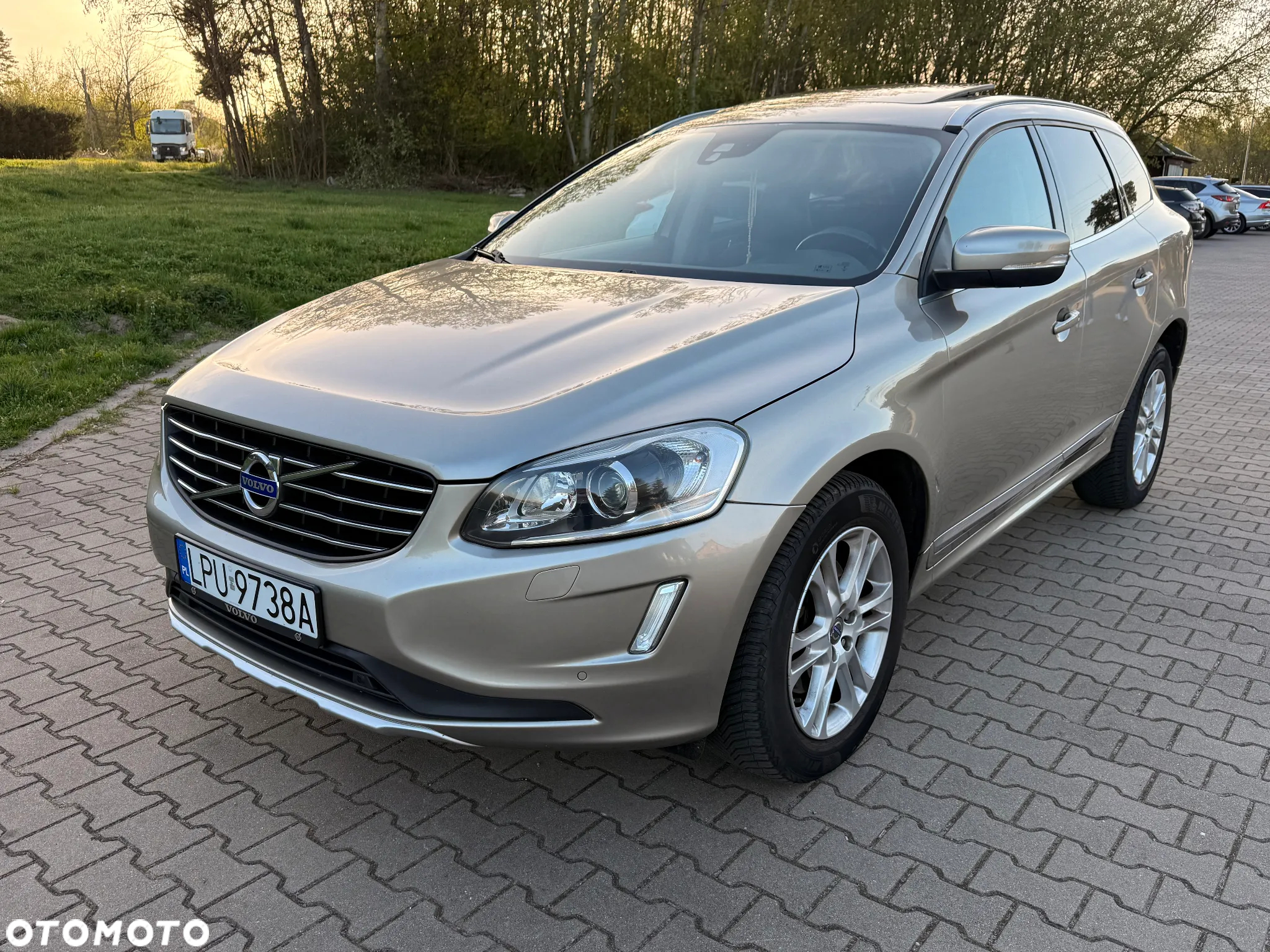 Volvo XC 60 D4 Drive-E Summum - 3