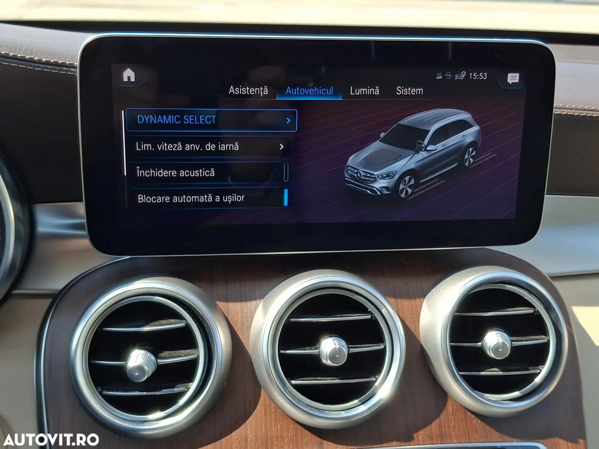 Mercedes-Benz GLC - 28