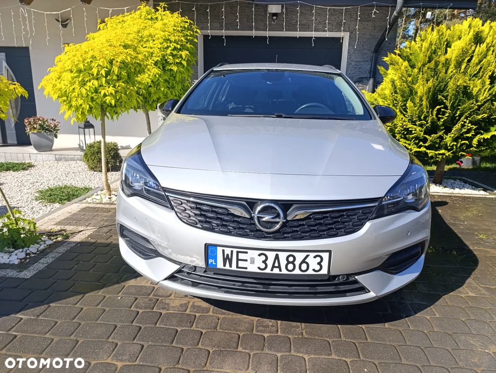 Opel Astra 1.2 T Business Elegance S&S - 4