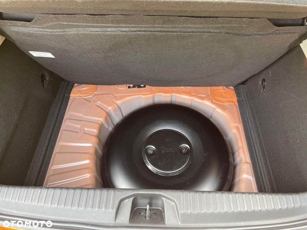 Renault Clio - 26
