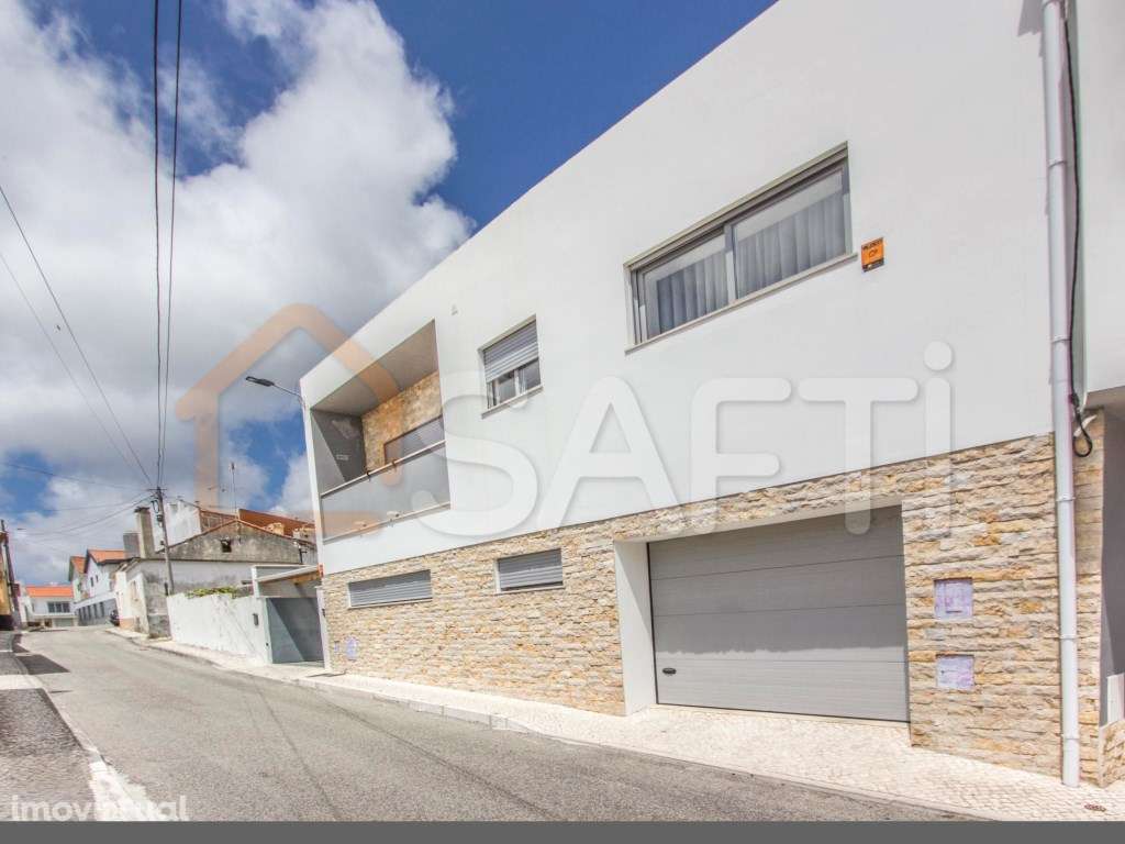 Moradia Geminada de dois pisos T3 com Garagem - Grande imagem: 3/41