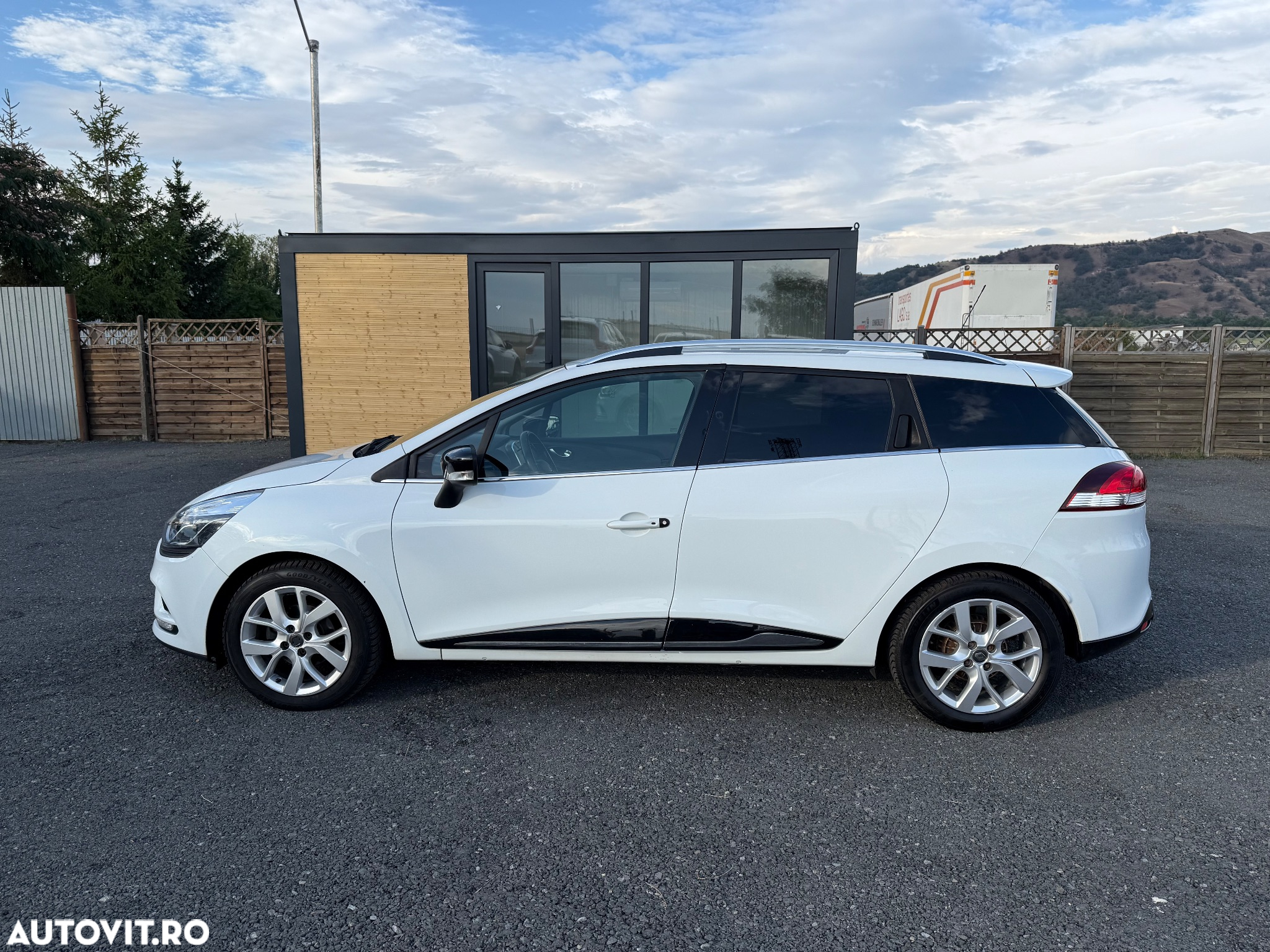 Renault Clio (Energy) TCe 90 Start & Stop LIMITED - 5