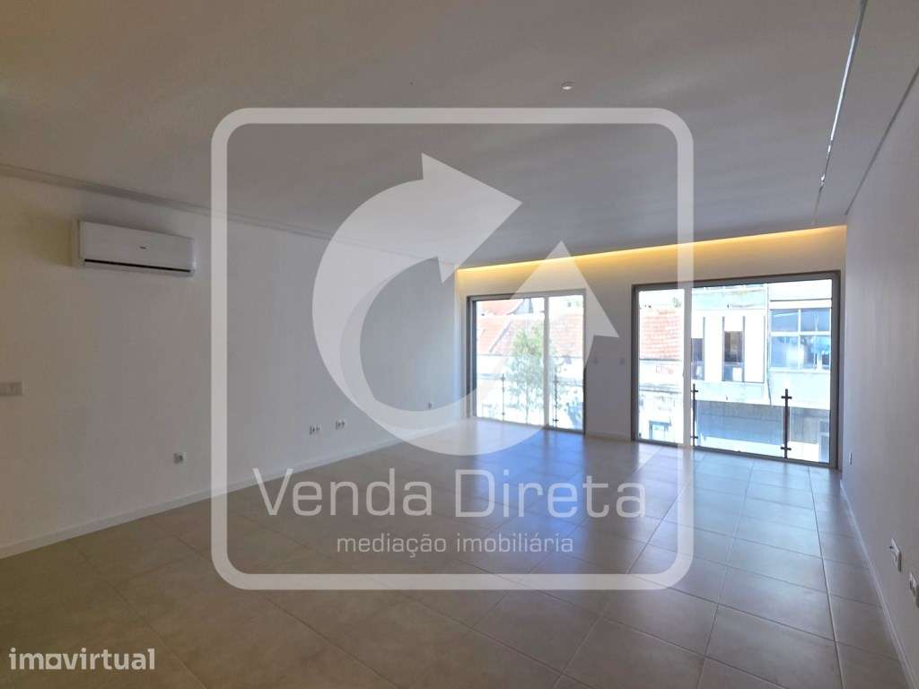 Apartamento T4 no 'Baía Residence' no Barreiro. - Grande imagem: 4/35