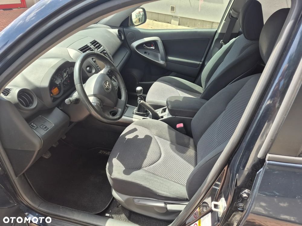 Toyota RAV4 2.0 Comfort 4x4 - 8