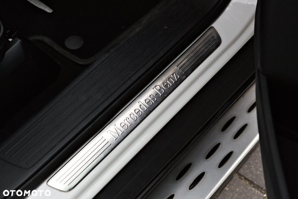 Mercedes-Benz GLE 400 4Matic 7G-TRONIC Exclusive - 32