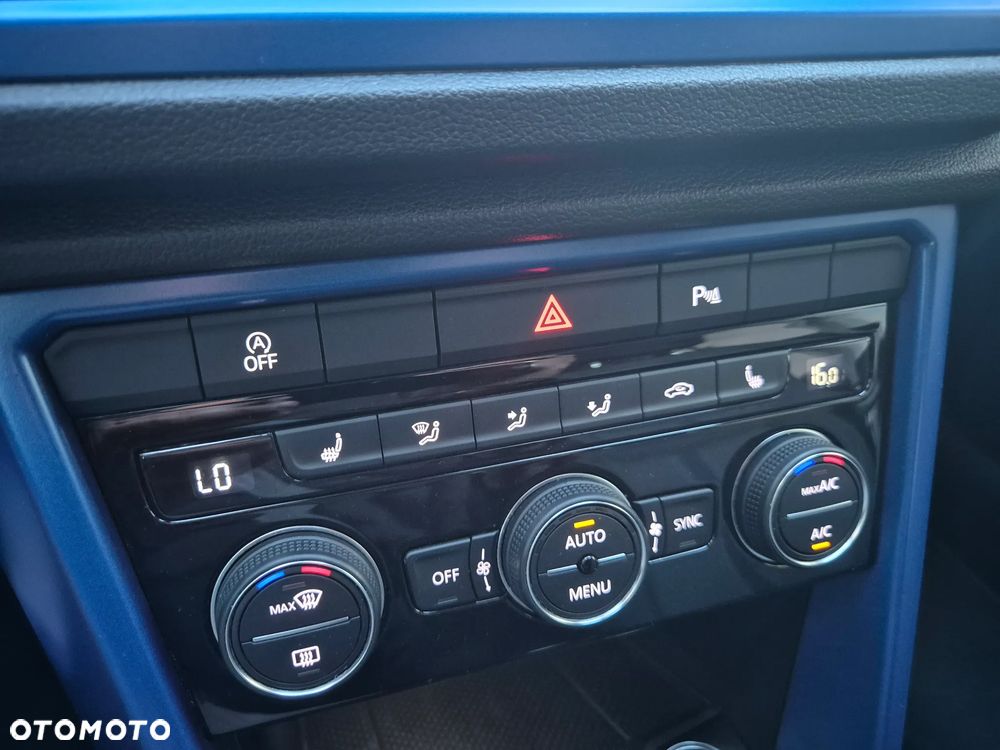 Volkswagen T-Roc - 21
