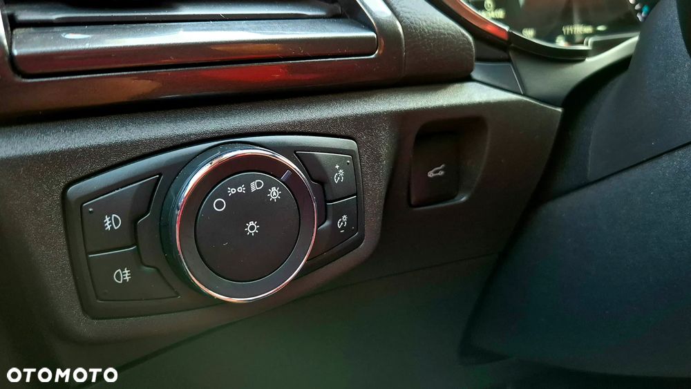 Ford Mondeo 2.0 EcoBlue Titanium - 29