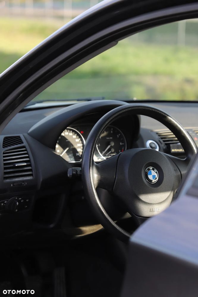 BMW Seria 1 - 9