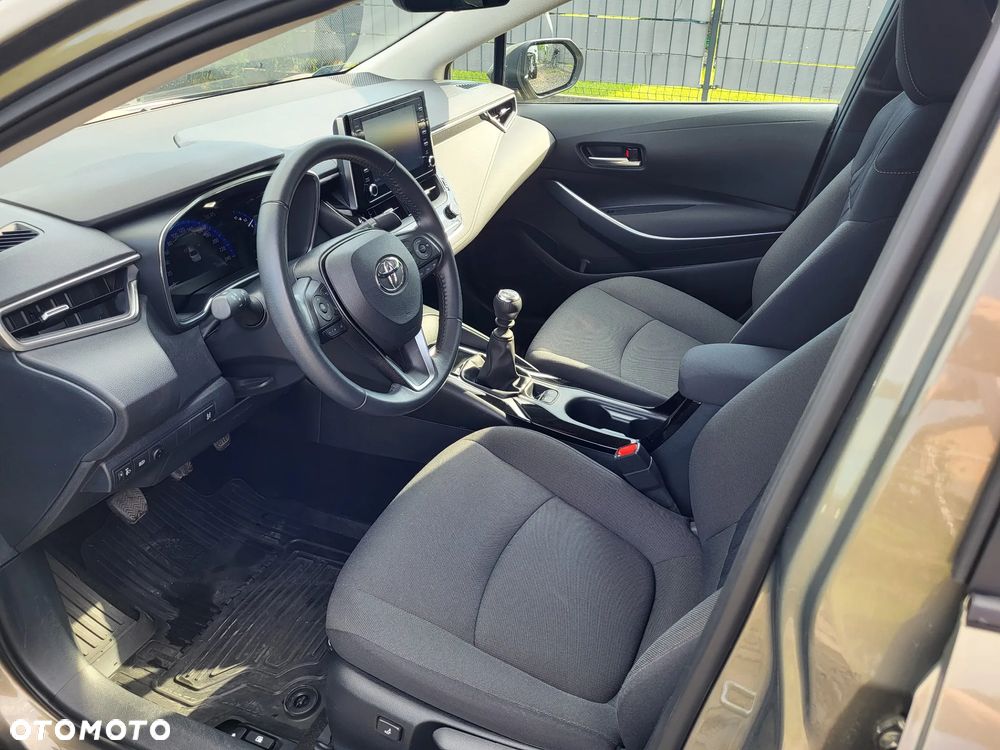 Toyota Corolla 1.5 Comfort - 27
