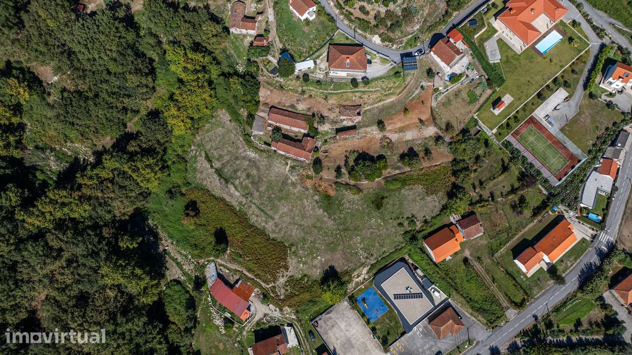 Quinta com Potencial em Cantelães, Vieira do Minho - Grande imagem: 3/43
