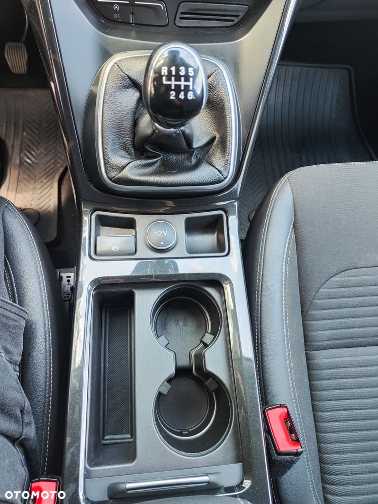 Ford Kuga - 21