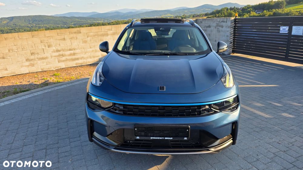 Lynk & Co 01 - 2