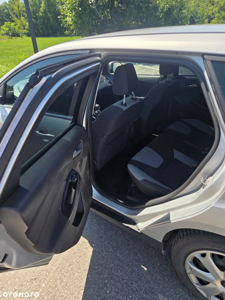 Ford Focus 1.6 TDCi Edition - 8