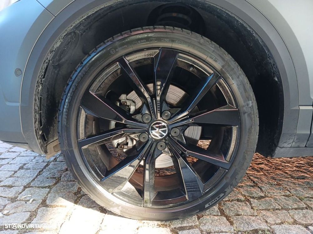 VW T-Roc 2.0 TDI R-Line DSG - 38