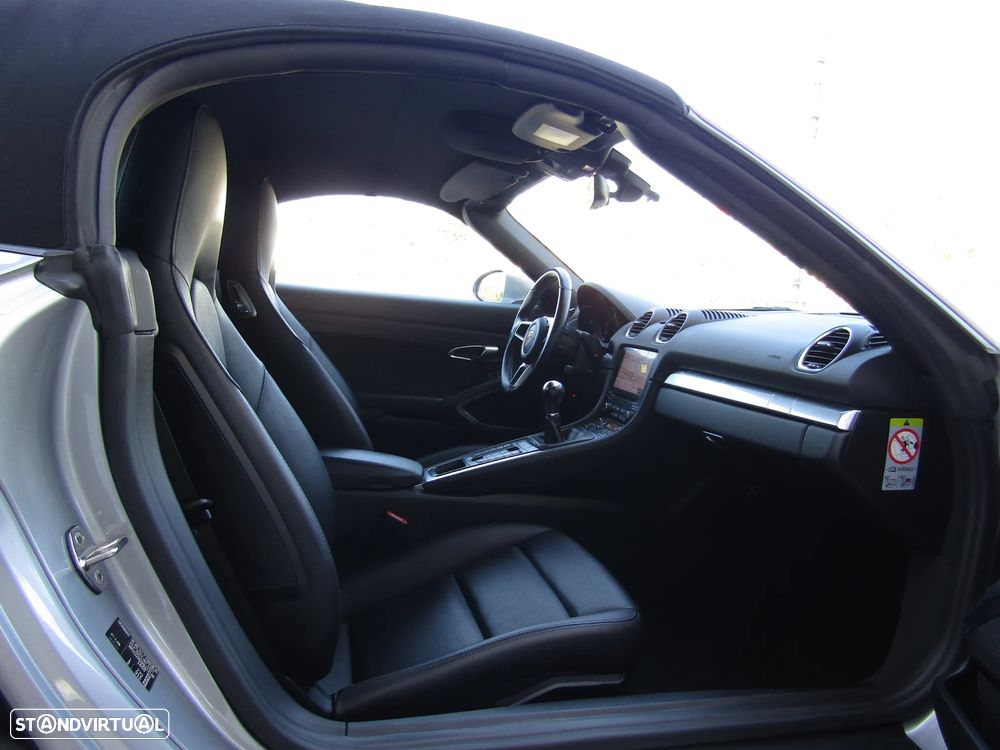Porsche 718 Boxster 2.0T - 20