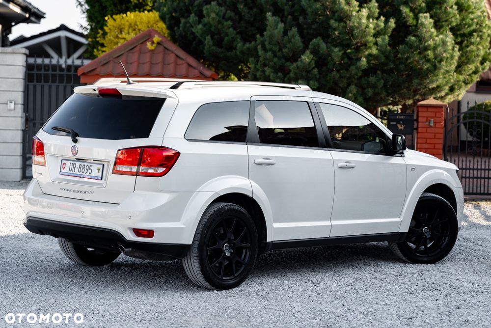 Fiat Freemont 2.0 Multijet 16V DPF Automatik Allrad Black Code - 11