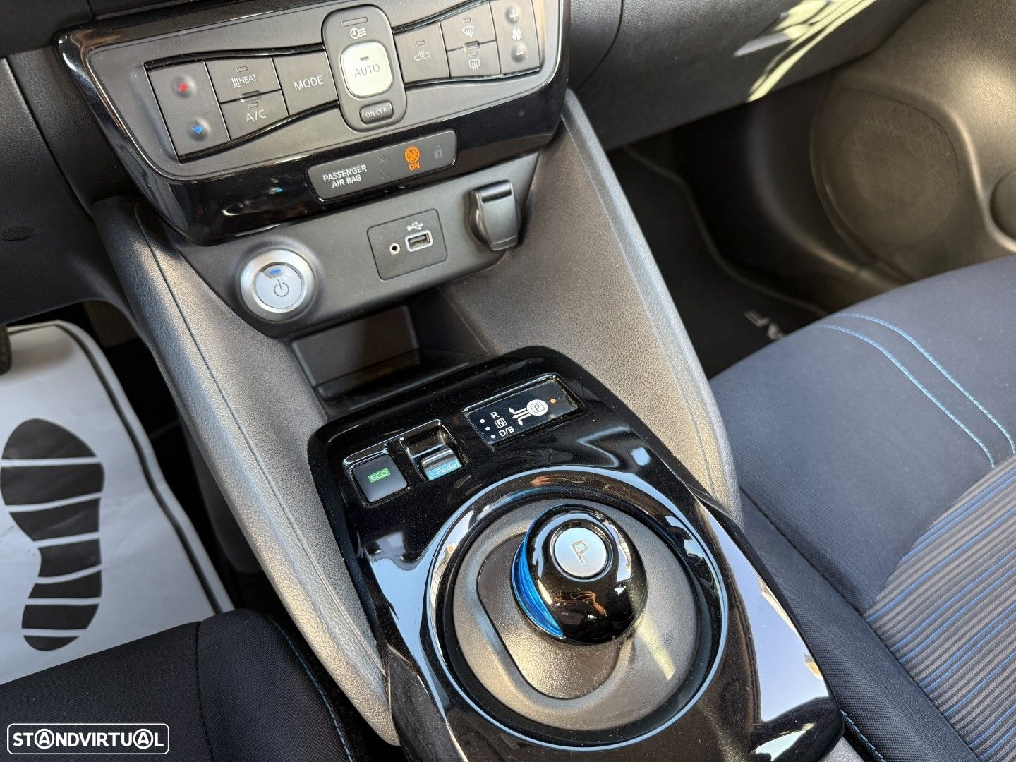 Nissan Leaf Acenta Access - 14