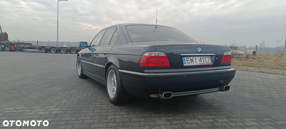 BMW Seria 7 - 6