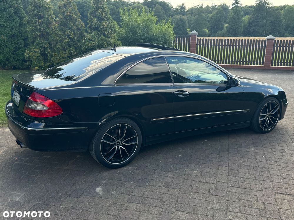 Mercedes-Benz CLK Coupe 320 CDI 7G-TRONIC Avantgarde - 2