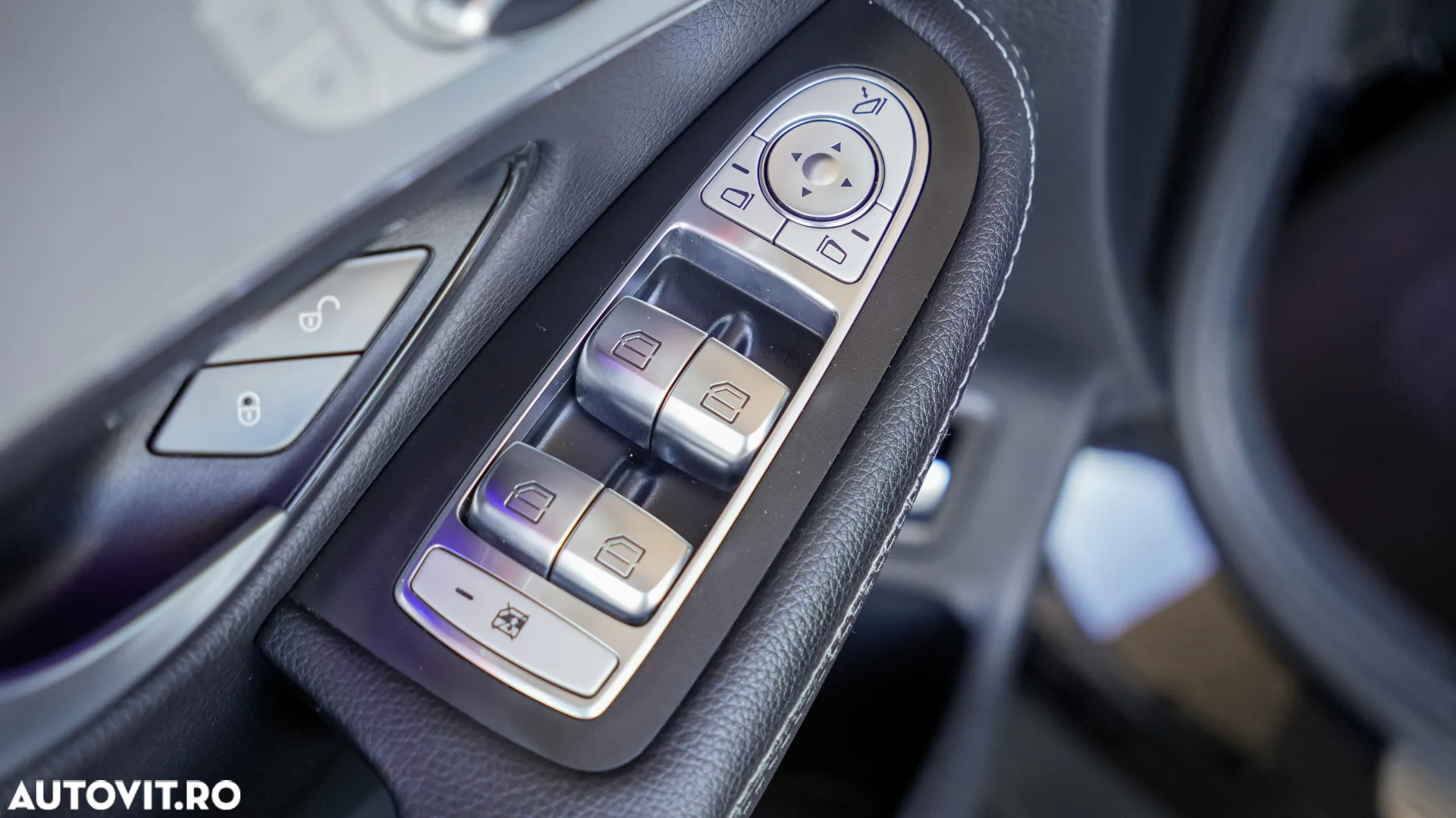 Mercedes-Benz GLC 300 d 4Matic 9G-TRONIC AMG Line - 27