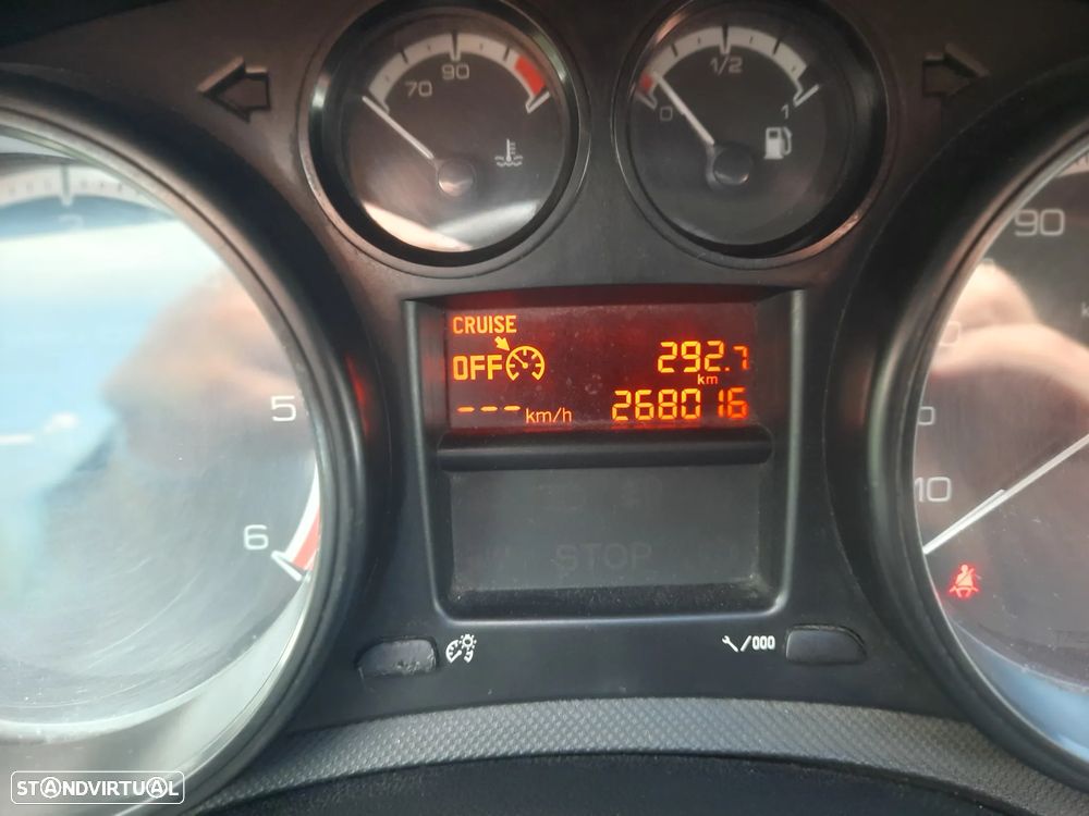Peugeot 308 1.6 HDi Sport - 27