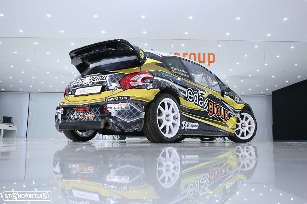 Peugeot 208 - 20