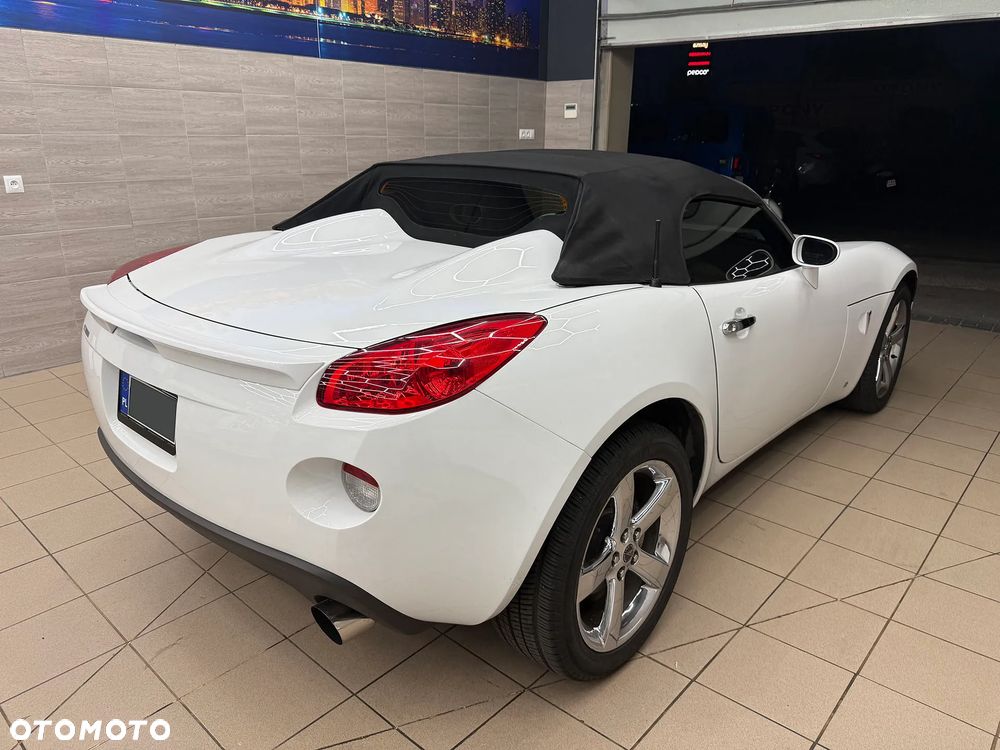 Pontiac Solstice - 18