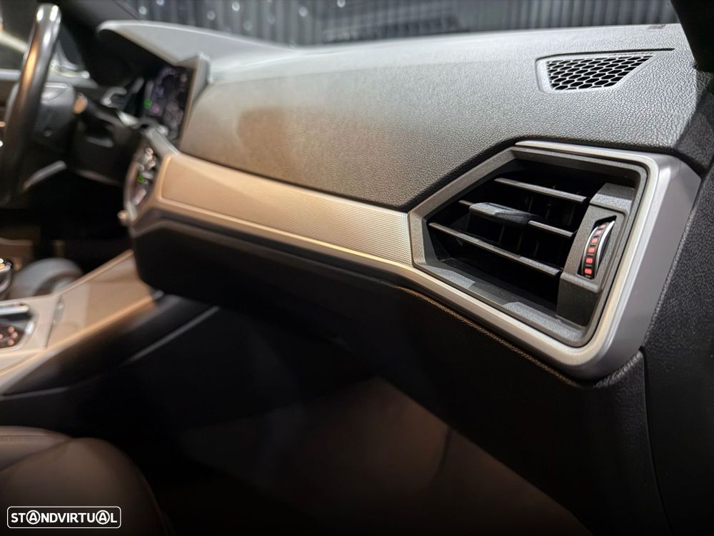 BMW 320 e Line Sport Auto - 33