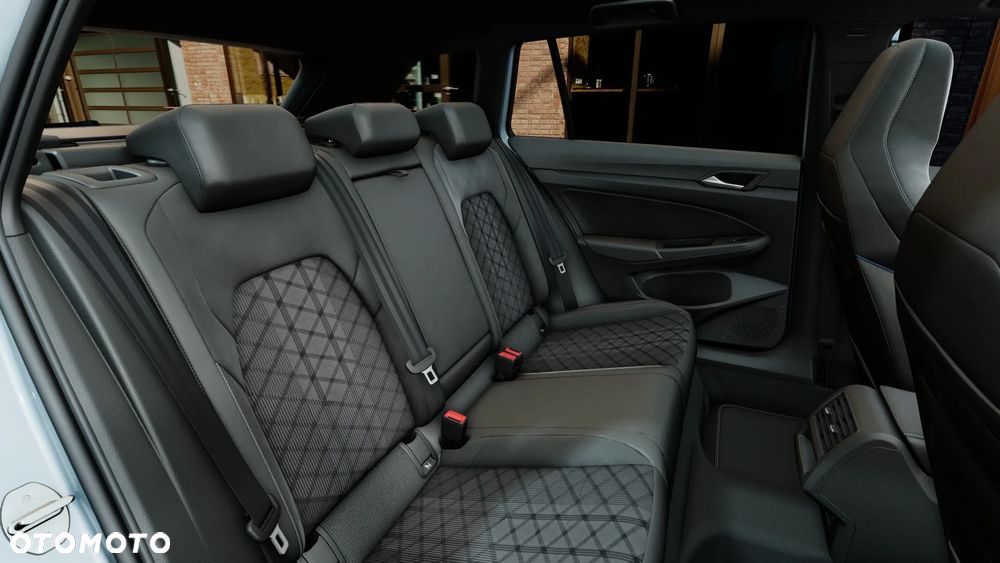 Volkswagen Golf Variant 1.5 eTSI mHEV R-Line DSG - 13