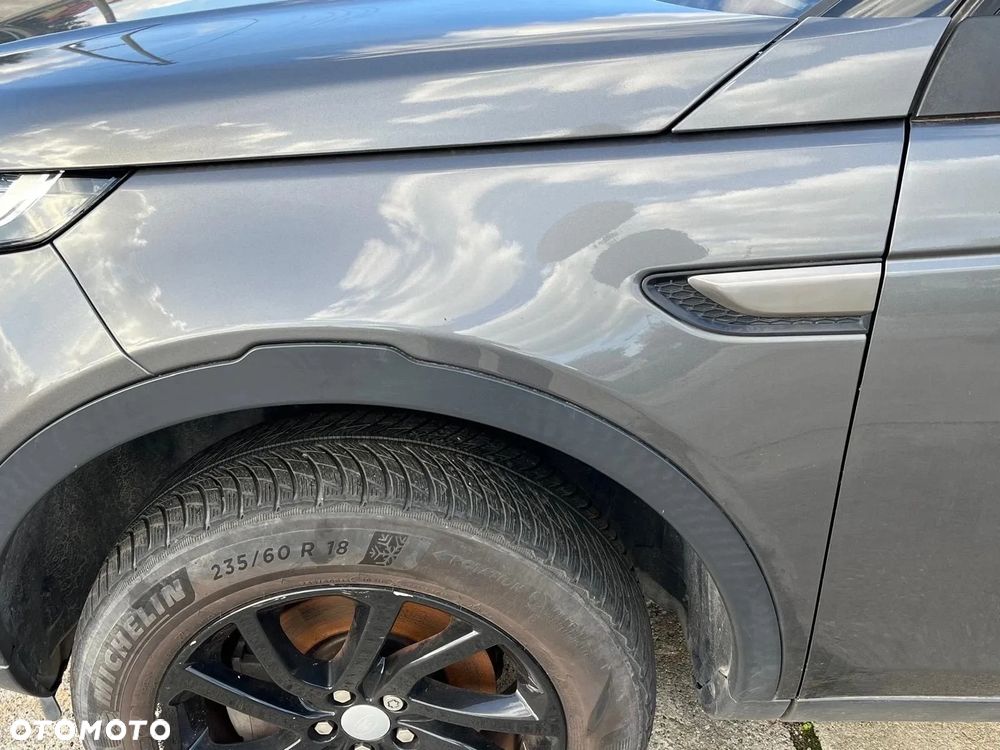 Błotnik przedni lewy Land Rover Discovery Sport L550 - 1