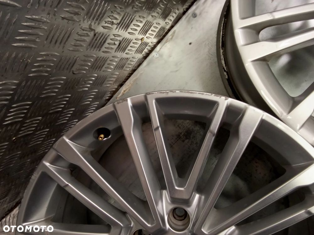 Felgi Audi A3 S3 8Jx18 et46 5x112 - 8