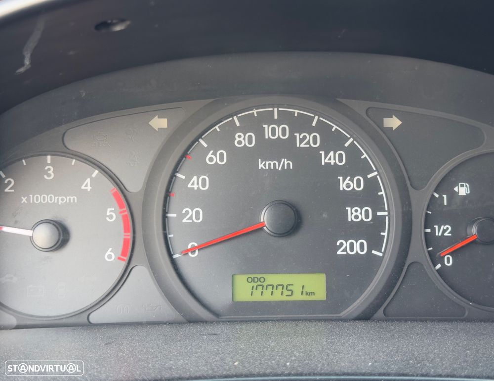 Hyundai Starex 6 lugares - 7