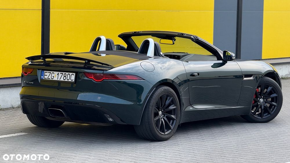 Jaguar F-Type R-Dynamic - 2