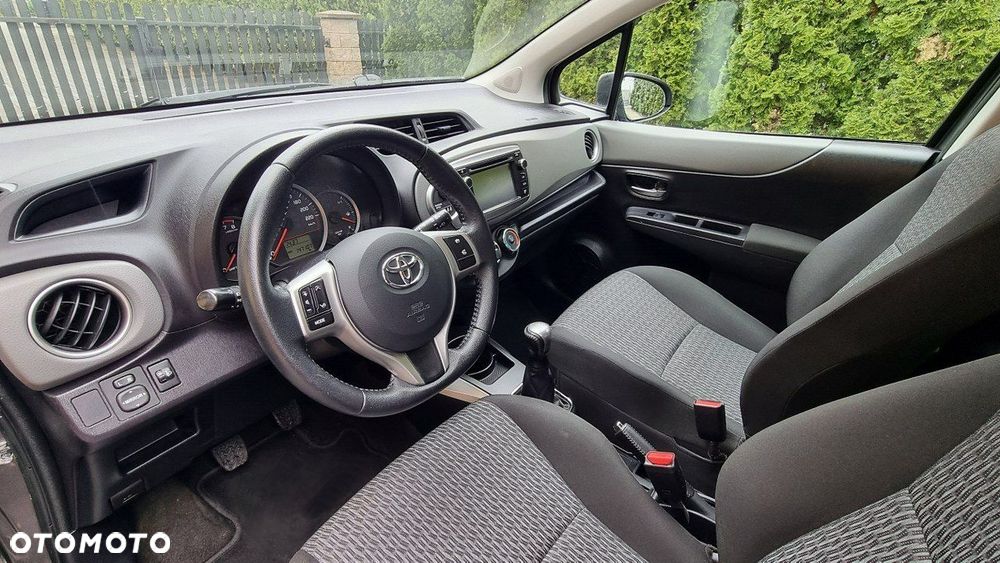 Toyota Yaris - 11